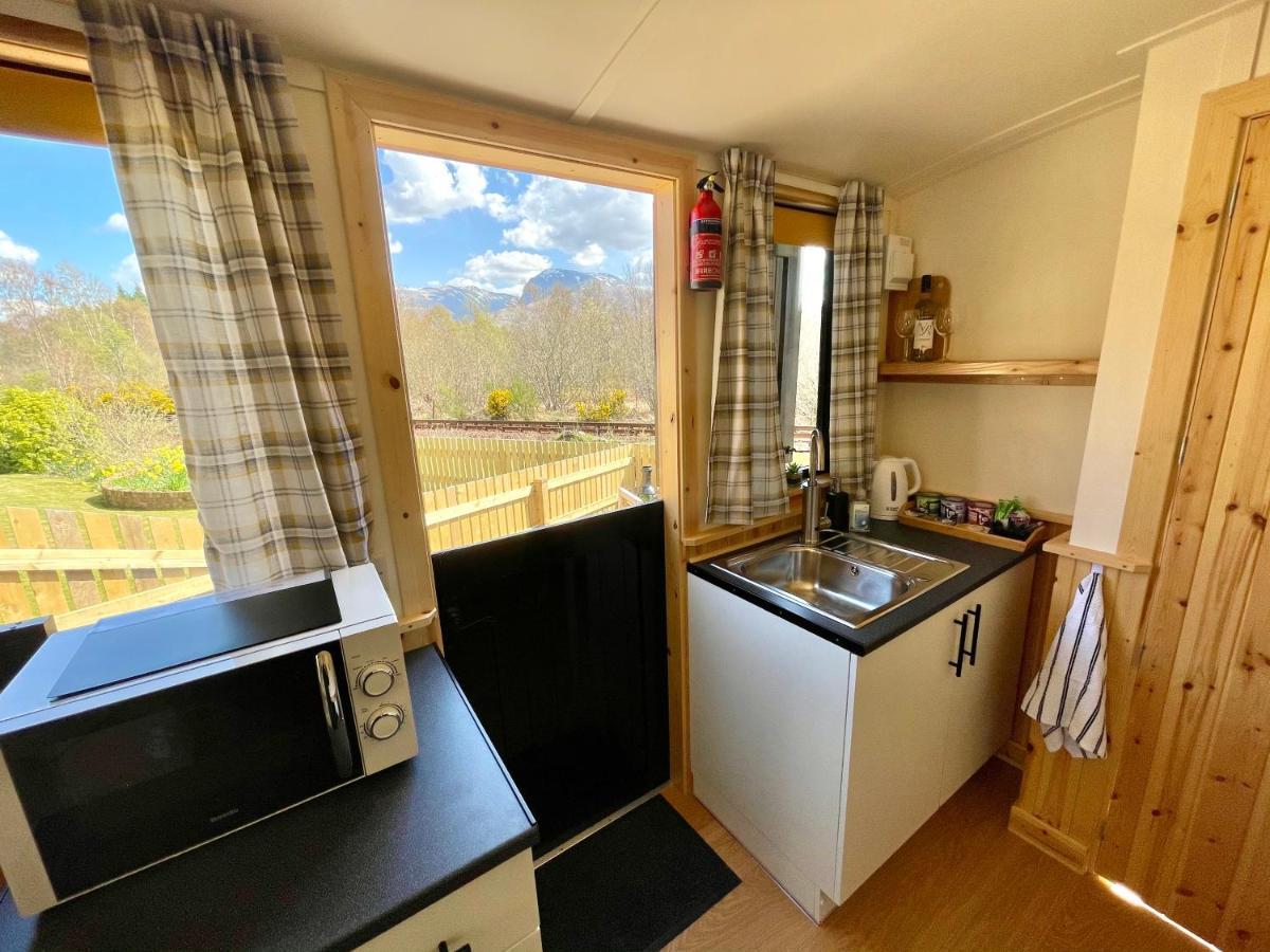 Per Ardua Shepherds Hut Форт Уилям Екстериор снимка